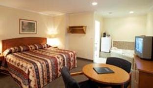 Travelodge By Wyndham Kamloops Exteriör bild